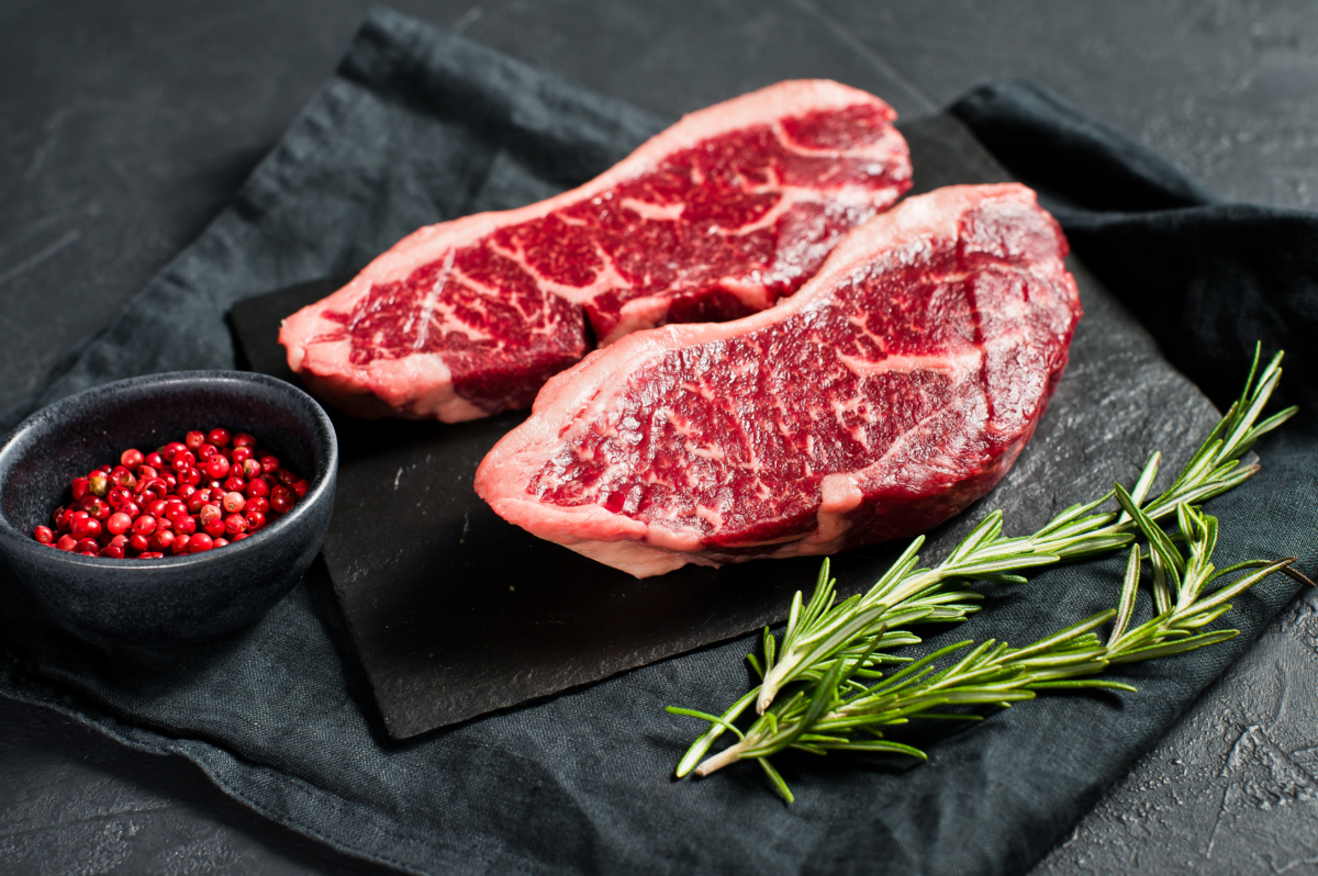Key features of Sirloin Steak for steak lovers and consumers